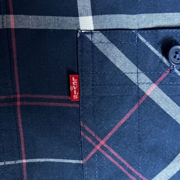 Levi's Men's Blue and Red Plaid Shirt - Picture 4 of 7
